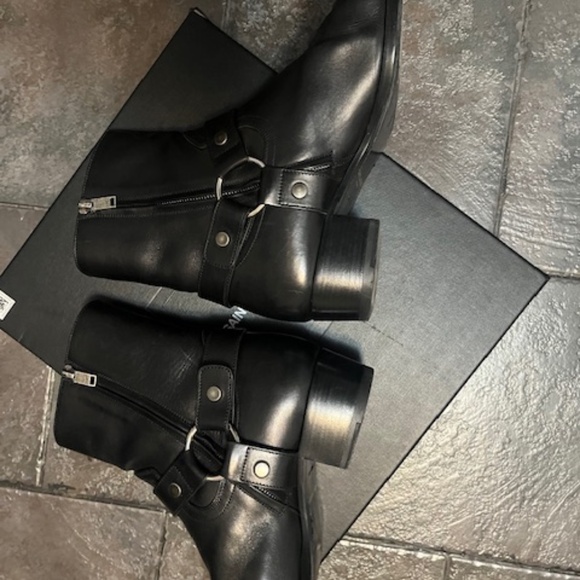 Yves Saint Laurent Men's Wyatt Ankle Boots Black Euro 43 Excellent Condition - Picture 3 of 7
